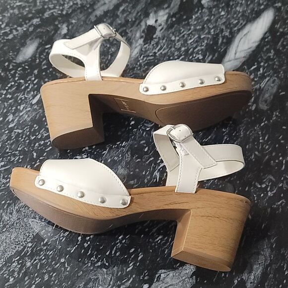 BRAND NEW ME TOO  WOMEN'S FAUX LEATHER HEEL SANDALS   - Picture 12 of 16